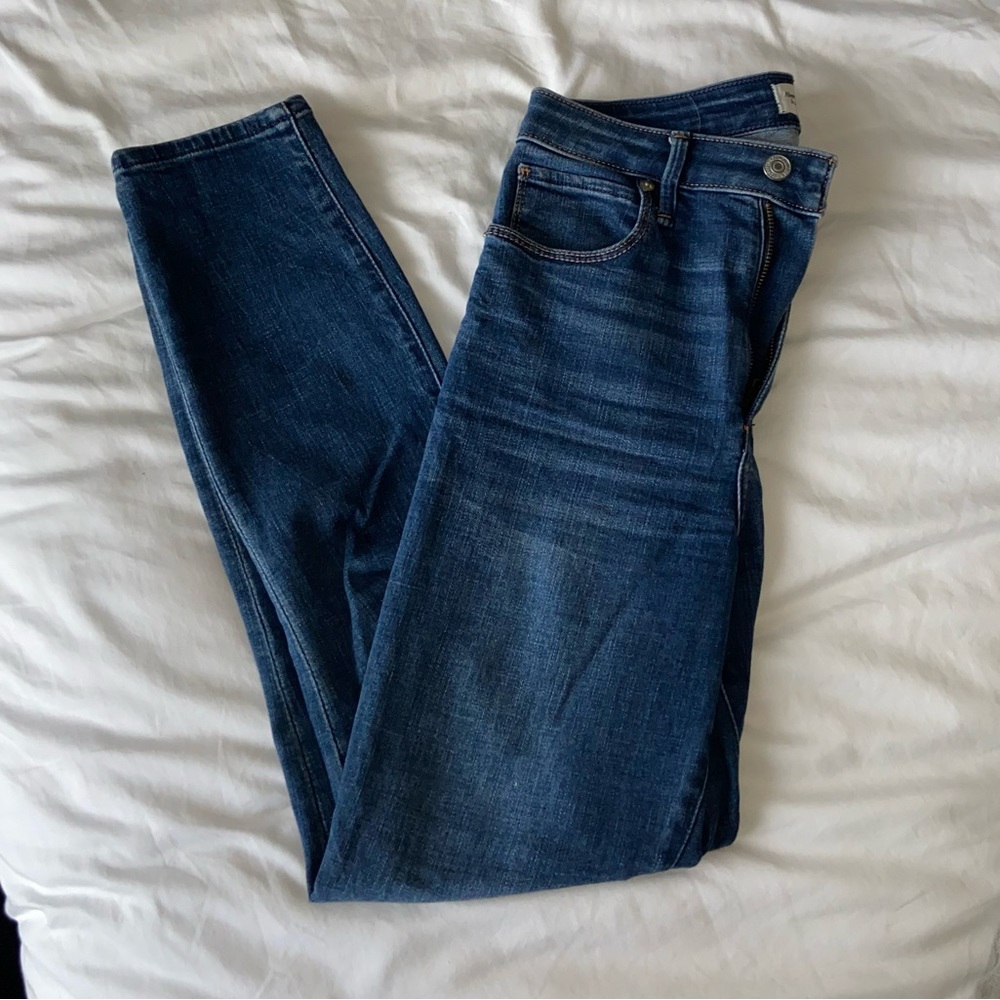 Abercrombie High Rise Jeans